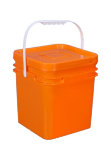  Orange 10L Plastic (PP) Square Barrel with Lid and Handle