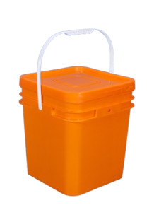  Orange 25L Plastic (PP) Square Barrel with Lid and Handle